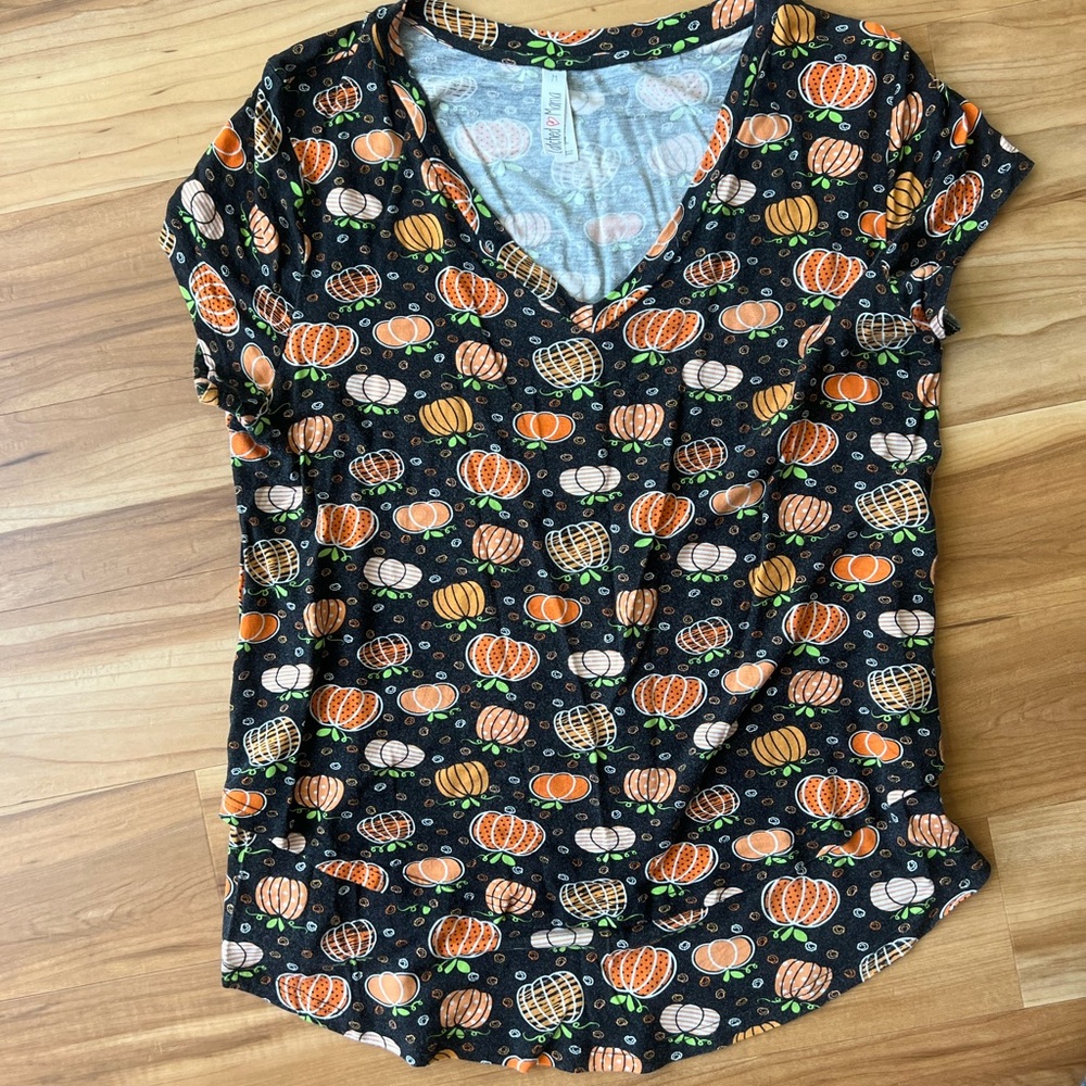 Latched Mama pumpkin nursing shirt